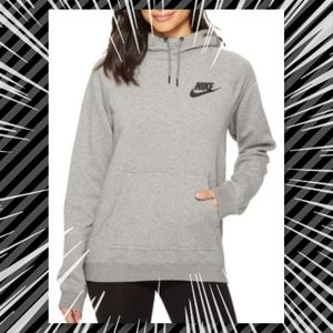 WOMEN NIKE HOODIE SIZE(M)